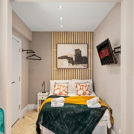 لندن Cosy Heathrow Studios - Parking - Garden المظهر الخارجي الصورة